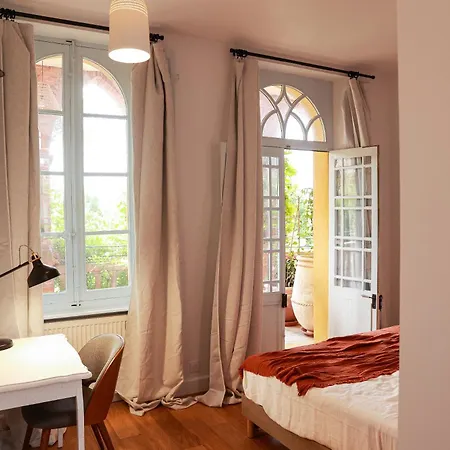 فندق مبيت وإفطار Maison Arcades 2 3*