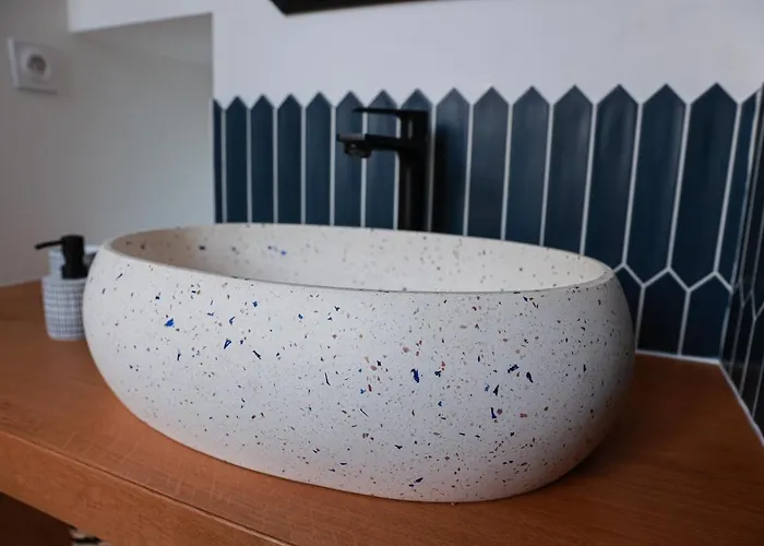 Maison Arcades 2 فندق مبيت وإفطار 3*